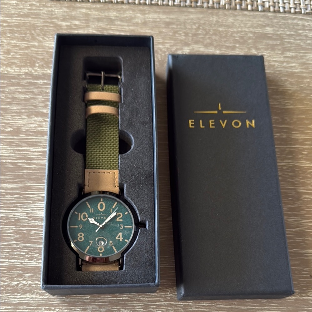 ELEVON MACH 5 CANVAS-BAND WATCH W/DATE - ELE123-5. NWT